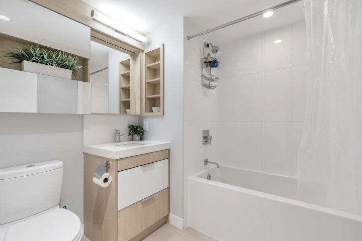 Photo 16 at 212 - 111 E 3rd Street, Lower Lonsdale, North Vancouver