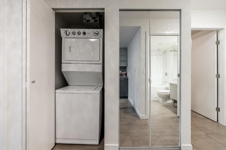 Photo 17 at 1207 - 33 Smithe Street, Yaletown, Vancouver West