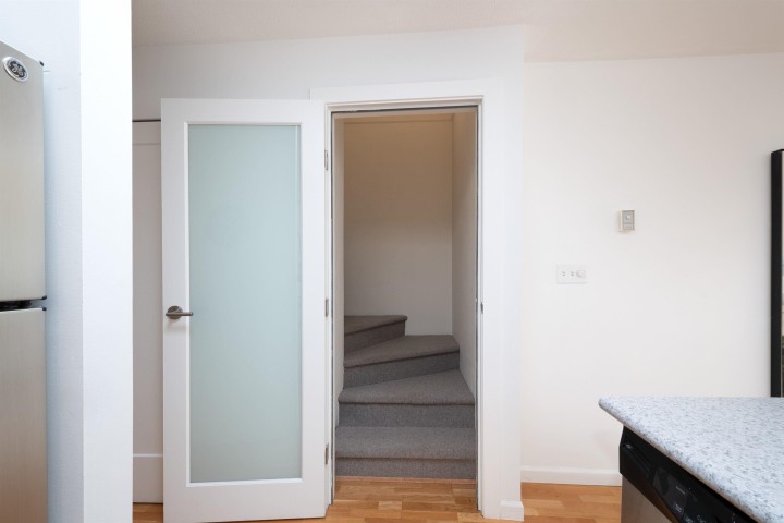 Photo 12 at 420 - 3440 W Broadway, Kitsilano, Vancouver West