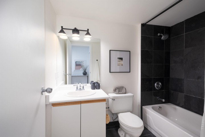 Photo 26 at 420 - 3440 W Broadway, Kitsilano, Vancouver West