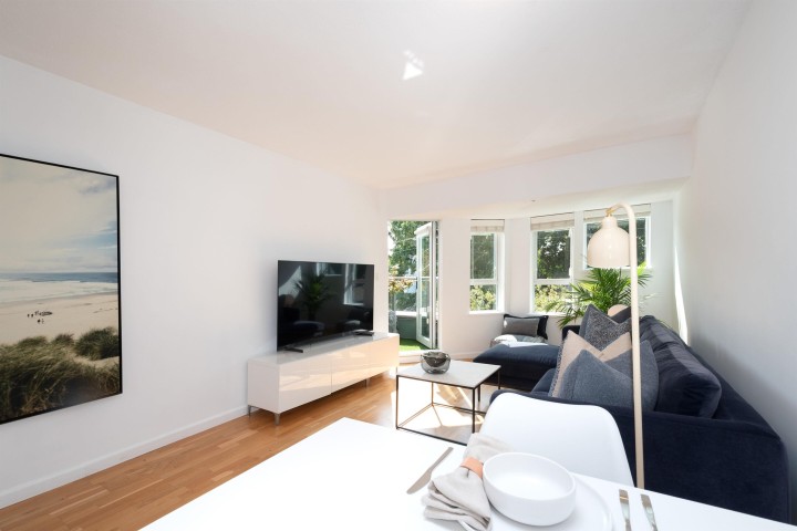 Photo 4 at 420 - 3440 W Broadway, Kitsilano, Vancouver West