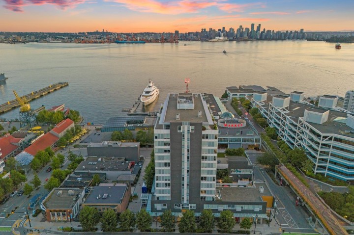 Photo 1 at 707 - 118 Carrie Cates Court, Lower Lonsdale, North Vancouver