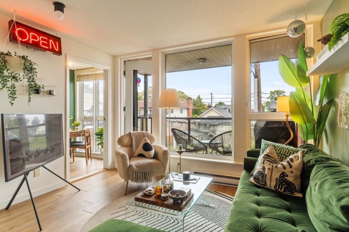 Photo 6 at 313 - 2636 E Hastings Street, Renfrew VE, Vancouver East