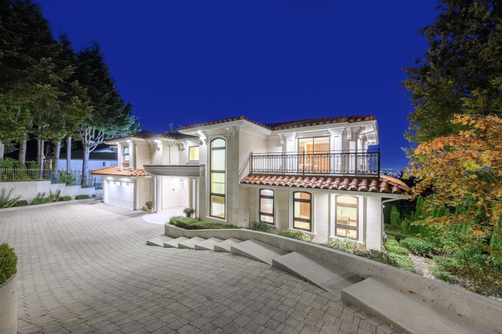 Photo 1 at 618 Hawstead Place, British Properties, West Vancouver