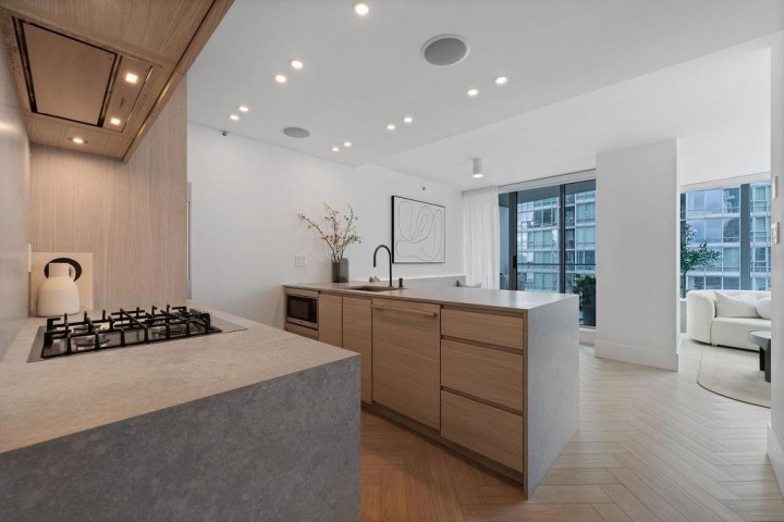 Photo 10 at 2206 - 1438 Richards Street, Yaletown, Vancouver West