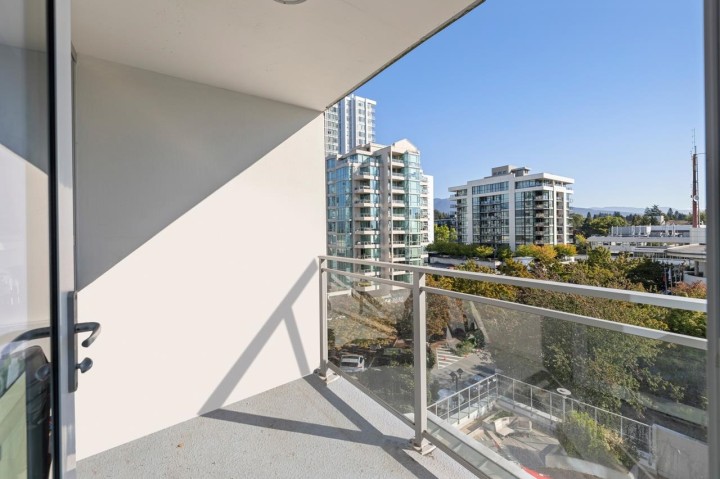 Photo 6 at 610 - 125 E 14th Street, Central Lonsdale, North Vancouver