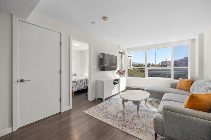 Photo 13 at 610 - 125 E 14th Street, Central Lonsdale, North Vancouver