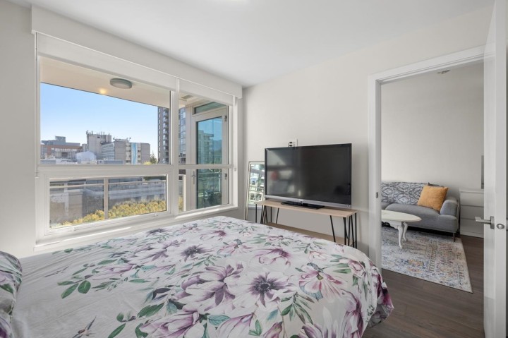 Photo 15 at 610 - 125 E 14th Street, Central Lonsdale, North Vancouver