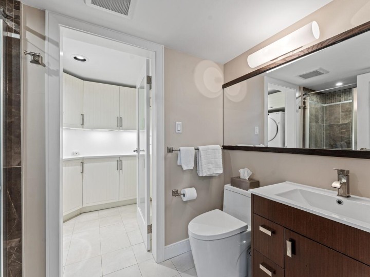 Photo 18 at 2302 - 1415 West Georgia Street, Coal Harbour, Vancouver West