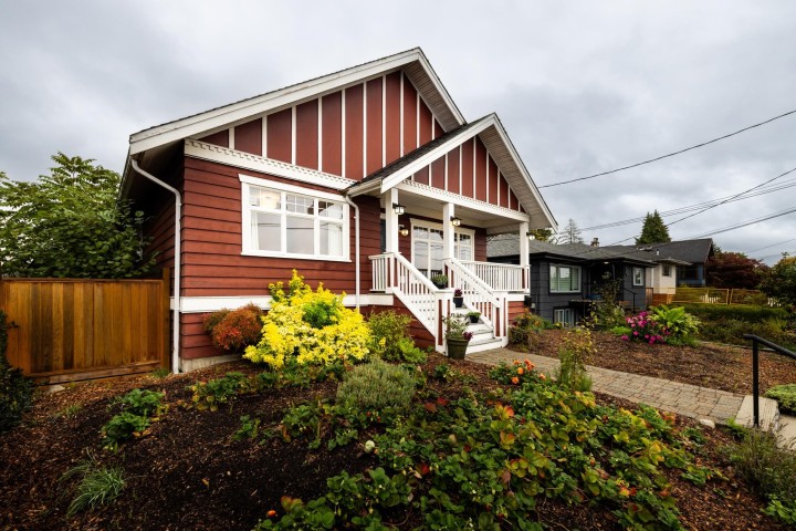 Photo 2 at 518 E 7th Street, Lower Lonsdale, North Vancouver