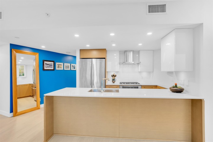 Photo 10 at 2026 - 1618 Quebec Street, Mount Pleasant VE, Vancouver East