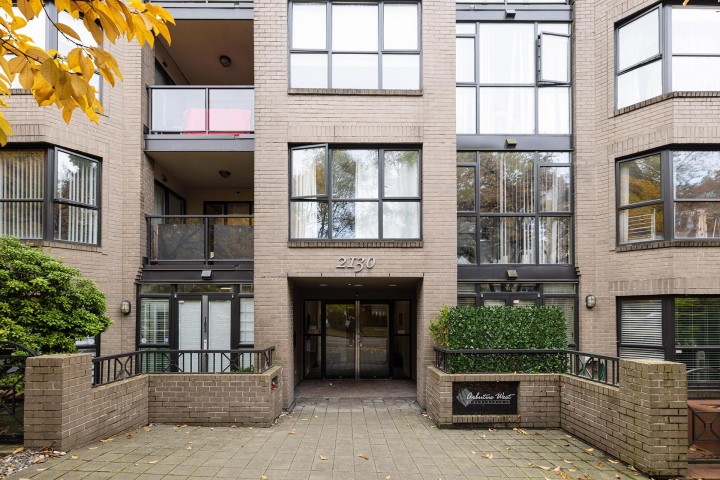 Photo 1 at 105 - 2130 W 12th Avenue, Kitsilano, Vancouver West