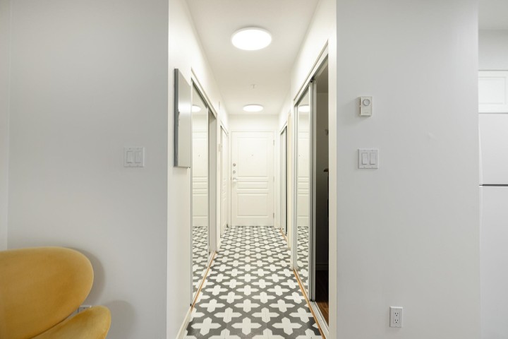 Photo 9 at 105 - 2130 W 12th Avenue, Kitsilano, Vancouver West