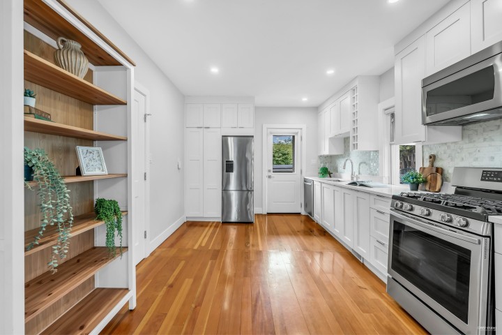 Photo 13 at 3403 Carolina Street, Fraser VE, Vancouver East