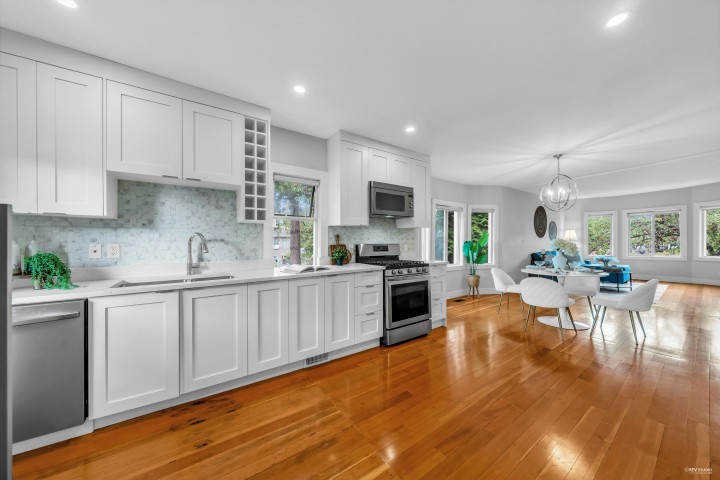 Photo 17 at 3403 Carolina Street, Fraser VE, Vancouver East