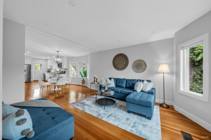 Photo 5 at 3403 Carolina Street, Fraser VE, Vancouver East