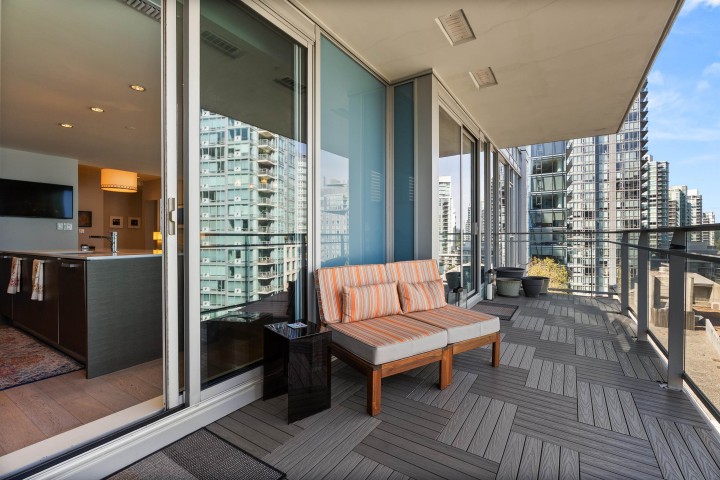 Photo 24 at 901 - 1409 W Pender Street, Coal Harbour, Vancouver West