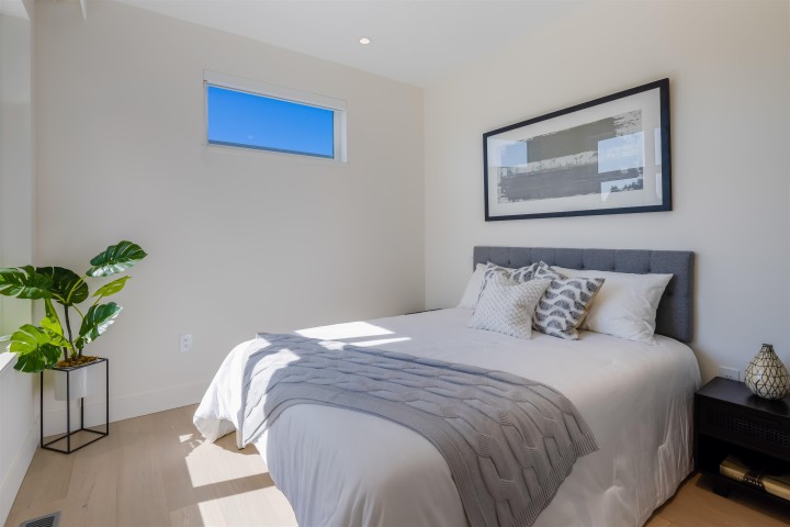 Photo 23 at 592 Arthur Erickson Place, Park Royal, West Vancouver