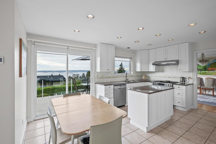Photo 16 at 2316 Nelson Avenue, Dundarave, West Vancouver