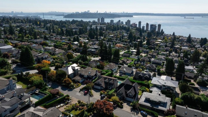 Photo 12 at 2316 Nelson Avenue, Dundarave, West Vancouver