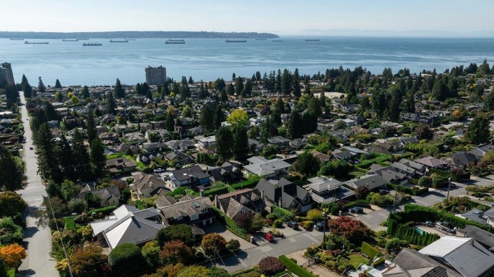 Photo 11 at 2316 Nelson Avenue, Dundarave, West Vancouver