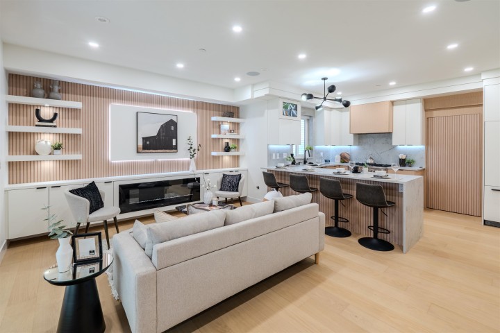 Photo 6 at 1 - 3576 E Pender Street, Renfrew VE, Vancouver East