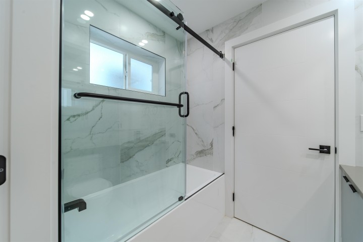 Photo 26 at 1 - 3576 E Pender Street, Renfrew VE, Vancouver East