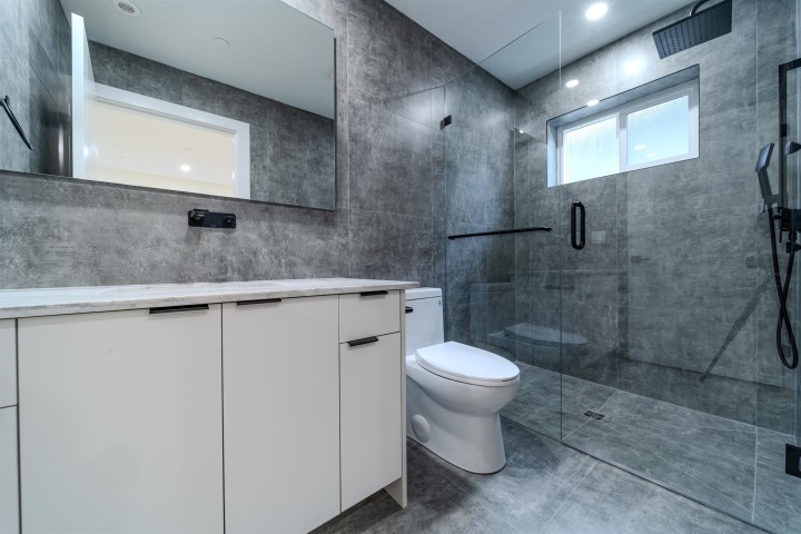 Photo 22 at 1 - 3576 E Pender Street, Renfrew VE, Vancouver East