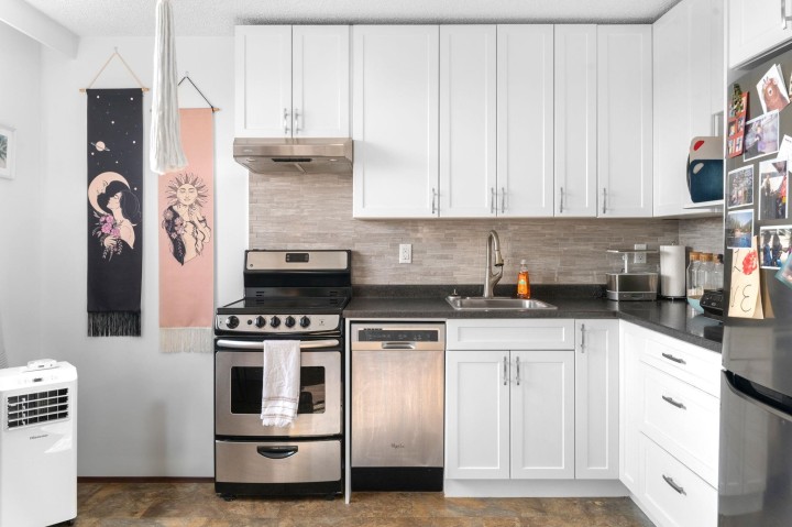 Photo 7 at 706 - 145 St. Georges Avenue, Lower Lonsdale, North Vancouver