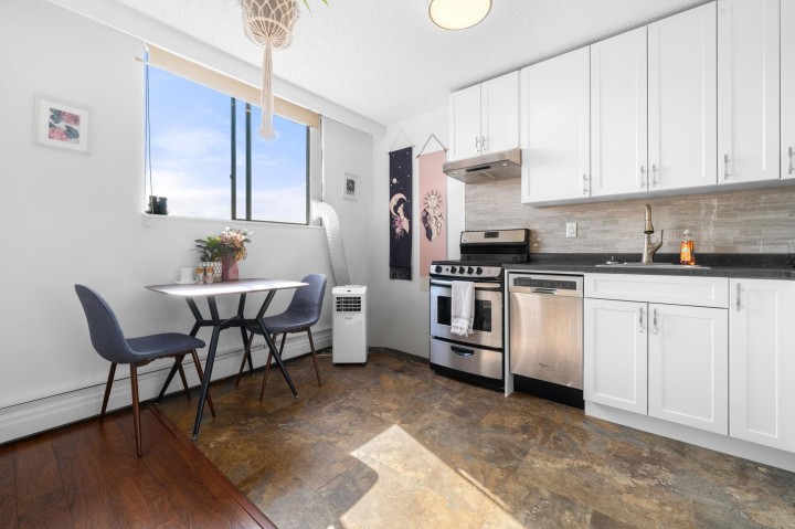 Photo 10 at 706 - 145 St. Georges Avenue, Lower Lonsdale, North Vancouver