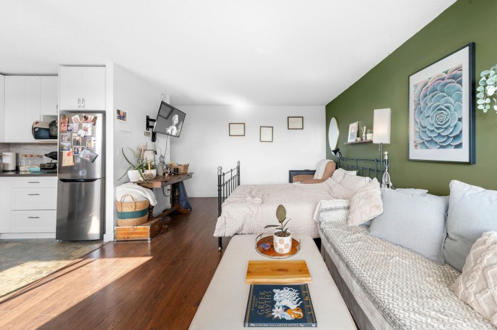 Photo 4 at 706 - 145 St. Georges Avenue, Lower Lonsdale, North Vancouver