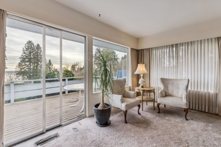 Photo 8 at 2575 Queens Avenue, Queens, West Vancouver