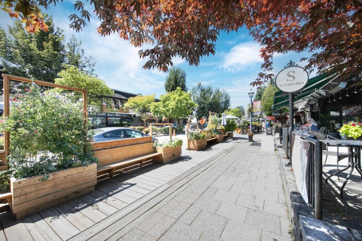 Photo 26 at 208 - 2119 Bellevue Avenue, Dundarave, West Vancouver