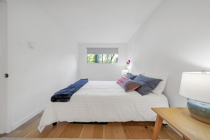 Photo 20 at 208 - 2119 Bellevue Avenue, Dundarave, West Vancouver