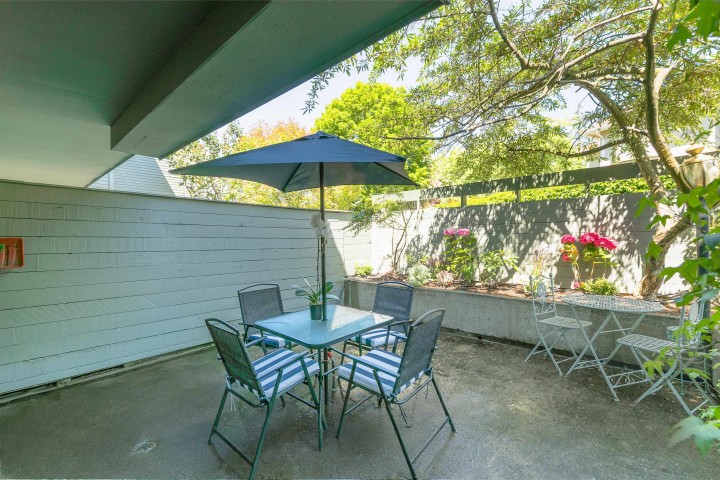 Photo 14 at 208 - 2119 Bellevue Avenue, Dundarave, West Vancouver