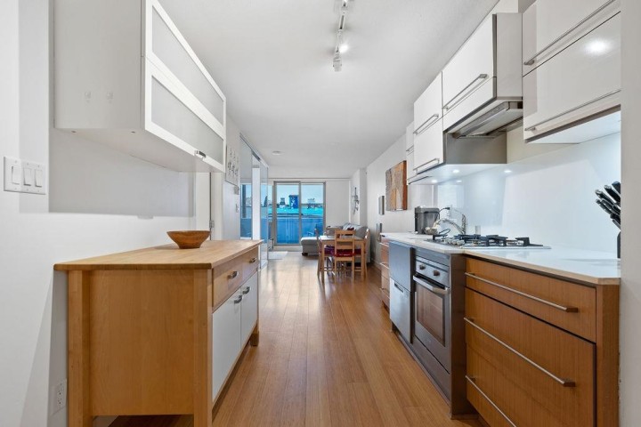 Photo 23 at 406 - 718 Main Street, Strathcona, Vancouver East