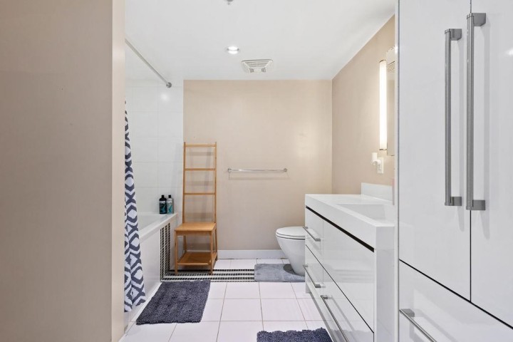 Photo 16 at 406 - 718 Main Street, Strathcona, Vancouver East