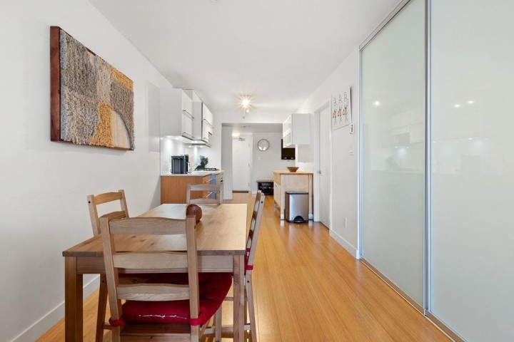 Photo 10 at 406 - 718 Main Street, Strathcona, Vancouver East