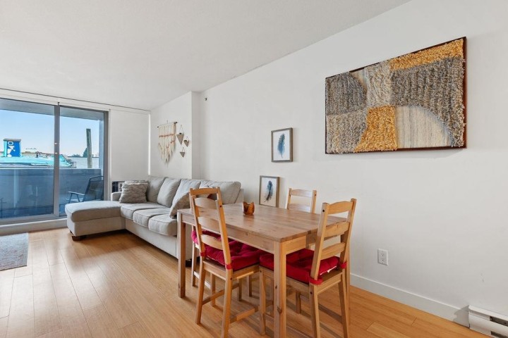 Photo 8 at 406 - 718 Main Street, Strathcona, Vancouver East