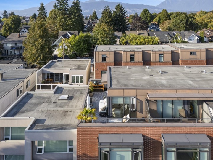 Photo 36 at 211 - 1961 Collingwood Street, Kitsilano, Vancouver West