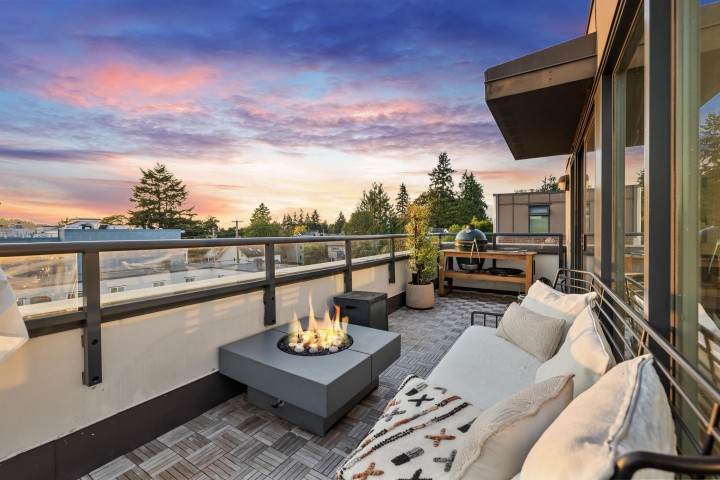 Photo 1 at 211 - 1961 Collingwood Street, Kitsilano, Vancouver West