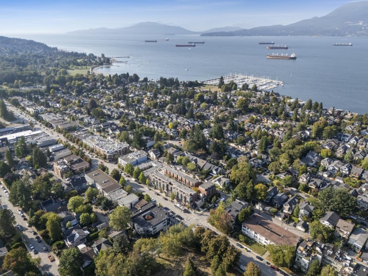 Photo 34 at 211 - 1961 Collingwood Street, Kitsilano, Vancouver West