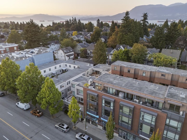 Photo 38 at 211 - 1961 Collingwood Street, Kitsilano, Vancouver West