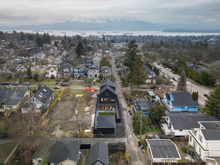 Photo 38 at 2 - 3620 W 20th Avenue, Dunbar, Vancouver West