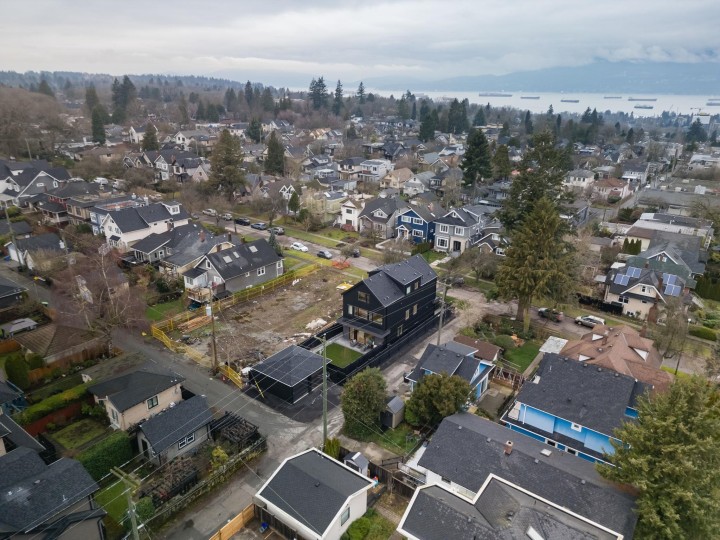 Photo 39 at 2 - 3620 W 20th Avenue, Dunbar, Vancouver West