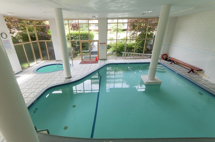 Photo 21 at 606 - 1425 Esquimalt Avenue, Ambleside, West Vancouver