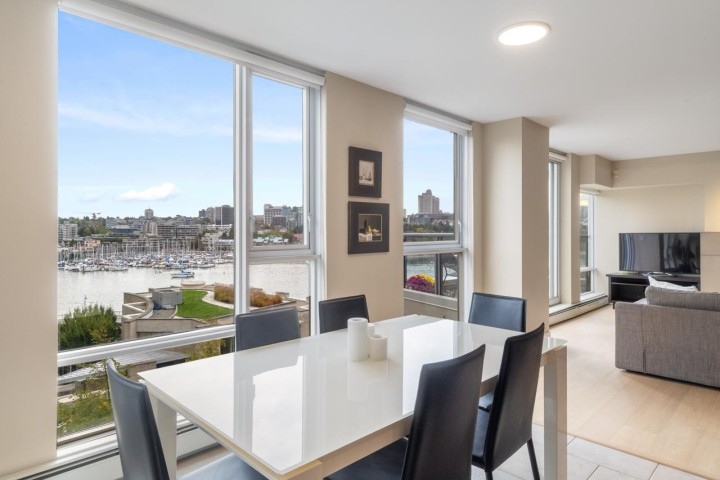 Photo 13 at 805 - 1383 Marinaside Crescent, Yaletown, Vancouver West