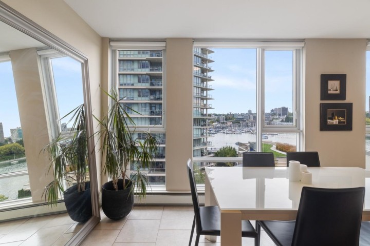 Photo 12 at 805 - 1383 Marinaside Crescent, Yaletown, Vancouver West