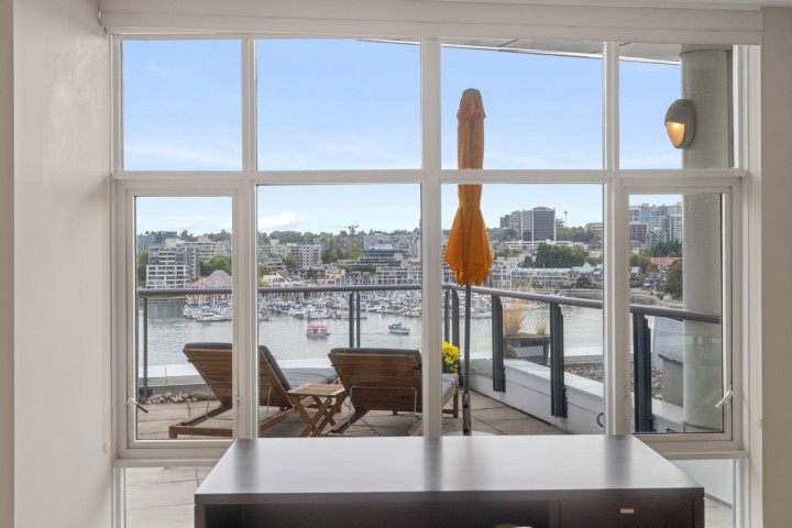 Photo 24 at 805 - 1383 Marinaside Crescent, Yaletown, Vancouver West