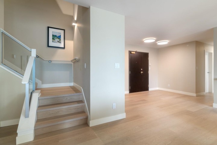 Photo 21 at 805 - 1383 Marinaside Crescent, Yaletown, Vancouver West